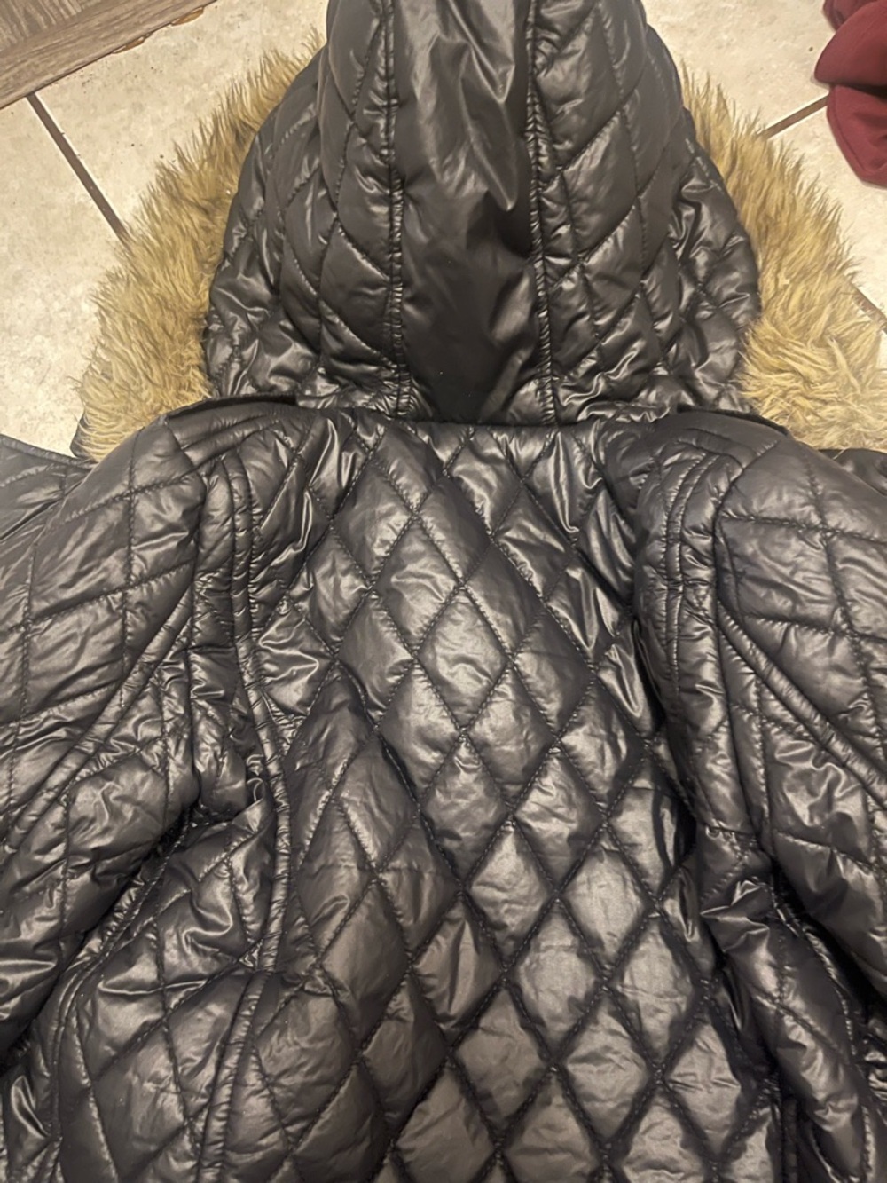 Juicy Couture Black Quilted Puffer Jacket with Faux Fur Trim - Picture 3 of 9